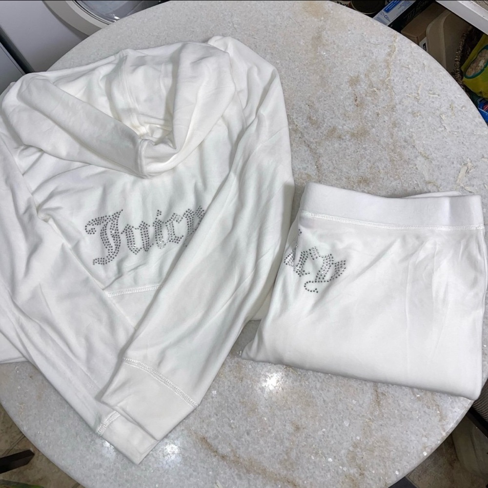 Juicy Couture y2k cream soda velour rhinestone bling tracksuit size large